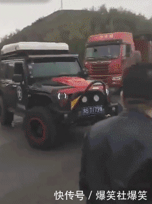 t01824bb46320be7841.gif